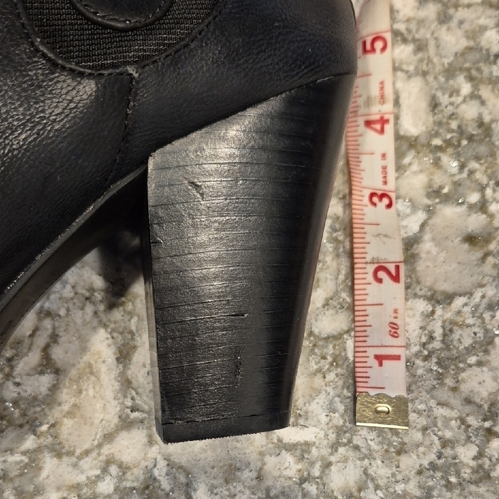 Adrienne Vittadini Black Leather Ankle Boots In 10m - Picture 7 of 10